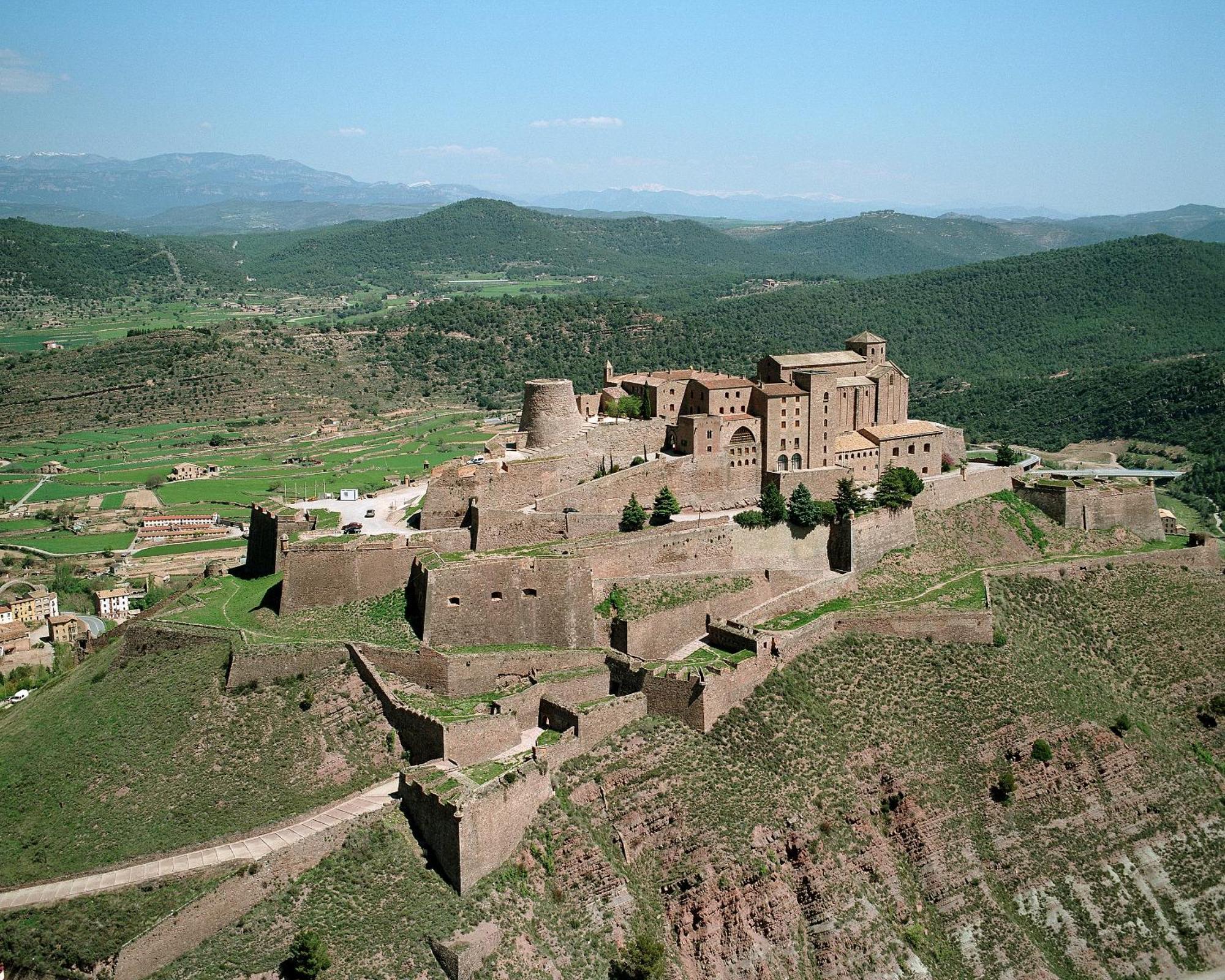 Parador de Cardona Exterior foto